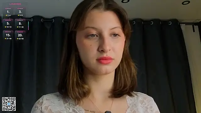 LorinaMaffitt online show from November 11, 2025, 6:25 pm