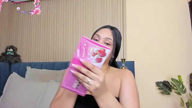 angel ponce online show from October 15, 2025, 7:11 pm