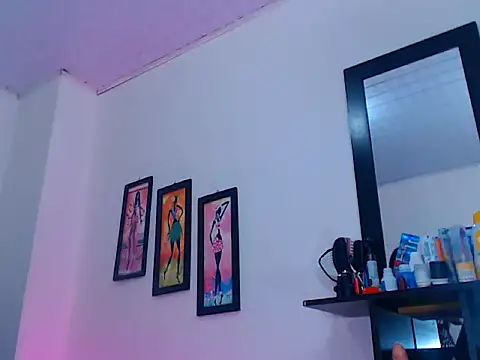 natashat lorent online show from January 7, 2026, 6:46 pm