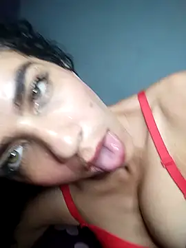 lucerocutte online show from September 13, 2025, 6:02 am