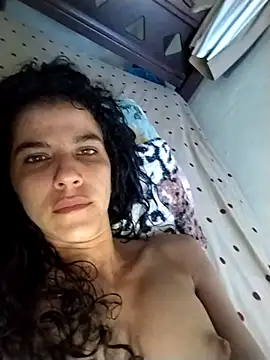 lucerocutte online show from November 22, 2025, 6:07 pm