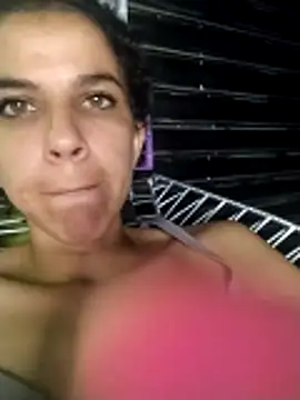 lucerocutte online show from December 5, 2025, 3:43 pm