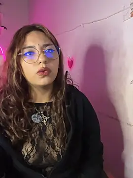 SoftLady S33 online show from May 27, 2026, 1:57 am