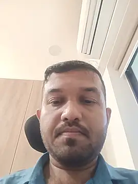 Snapshot of VJ17 chatting on May 27, 2026, 5:15 am VJ17 online show from May 27, 2026, 5:15 am