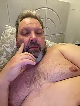 Snapshot of BigMan738@xh chatting on May 11, 2026, 11:46 pm BigMan738xh online show from May 11, 2026, 11:46 pm