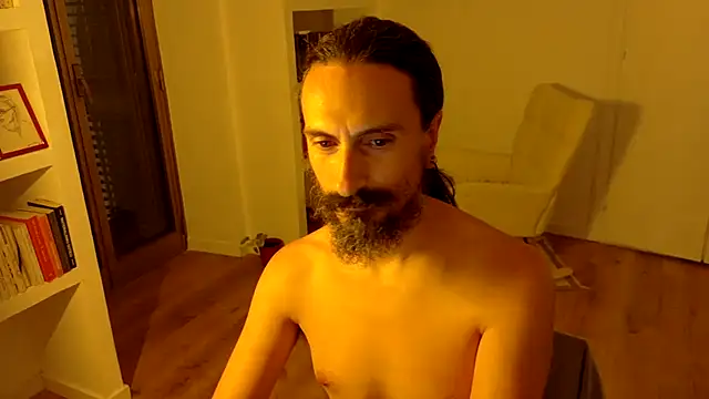Snapshot of Mrkurt86 chatting on August 3, 2026, 11:09 pm Mrkurt86 online show from August 3, 2026, 11:09 pm