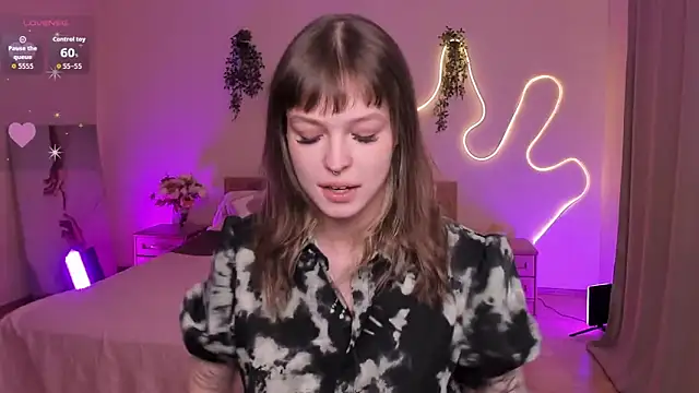 Lisa Blossom online show from March 19, 2026, 6:02 am