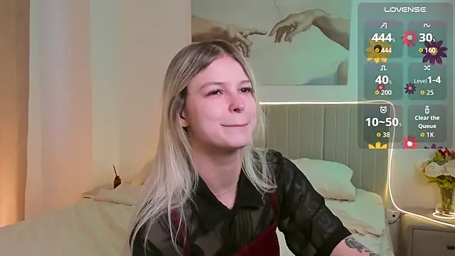 Snapshot of Lisa_Blossom chatting on September 19, 2025, 6:06 am Lisa Blossom online show from September 19, 2025, 6:06 am