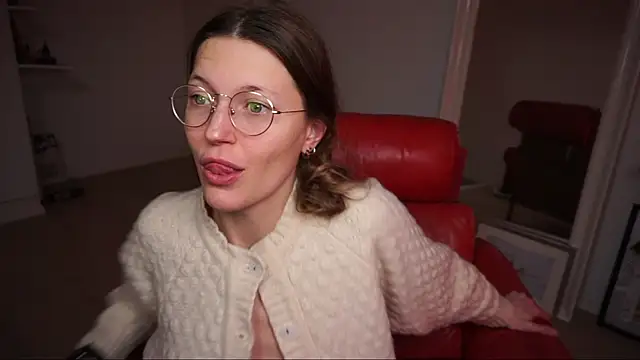 Scorpion Peach online show from November 15, 2025, 5:06 pm