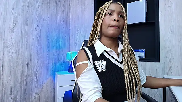 Snapshot of ArianaBeake chatting on October 4, 2025, 4:08 pm ArianaBeake online show from October 4, 2025, 4:08 pm