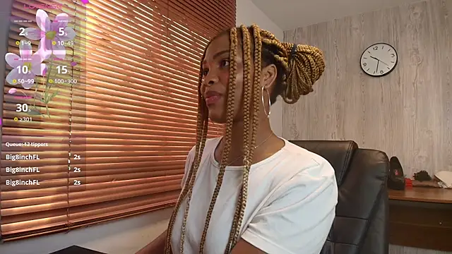 Snapshot of ArianaBeake chatting on September 12, 2025, 3:34 pm ArianaBeake online show from September 12, 2025, 3:34 pm