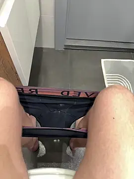 Snapshot of myPriority01 chatting on November 7, 2025, 8:02 pm myPriority01 online show from November 7, 2025, 8:02 pm