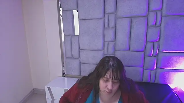  Emily rosee  online show from December 18, 2025, 11:25 am