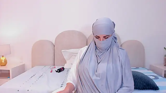 najwa   online show from December 4, 2025, 4:00 am