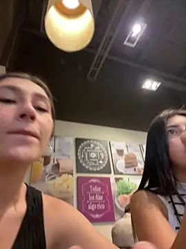 Isa Villamarin online show from September 26, 2025, 3:08 pm