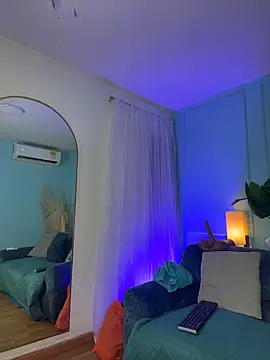 Leo Savage  online show from March 21, 2026, 3:30 am