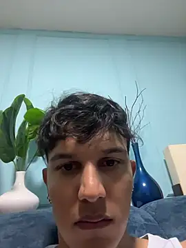 Leo Savage  online show from April 3, 2026, 3:46 am