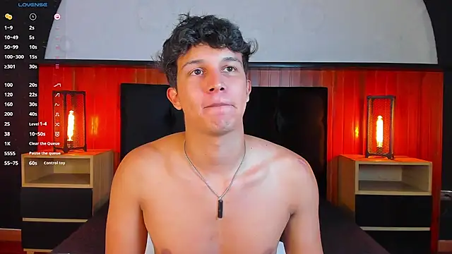 Leo Savage  online show from May 17, 2026, 4:12 am