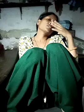 Snapshot of SEXY-MAHI4 chatting on November 14, 2025, 1:04 pm SEXY-MAHI4 online show from November 14, 2025, 1:04 pm