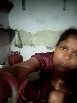 Snapshot of SEXY-MAHI4 chatting on November 20, 2025, 11:44 am SEXY-MAHI4 online show from November 20, 2025, 11:44 am