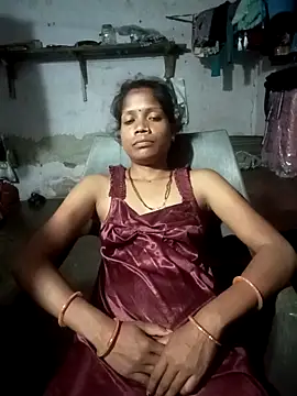 Snapshot of SEXY-MAHI4 chatting on October 24, 2025, 5:45 pm SEXY-MAHI4 online show from October 24, 2025, 5:45 pm