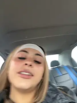 MorganHot0809 online show from September 10, 2025, 11:53 am