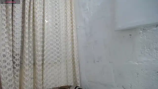 gabbyparker  online show from September 19, 2025, 8:29 am