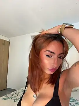 Snapshot of monnay520 chatting on January 18, 2026, 5:00 am monnay520 online show from January 18, 2026, 5:00 am