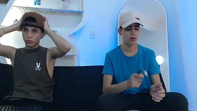 THREE GUYS HOT online show from October 22, 2025, 7:35 pm