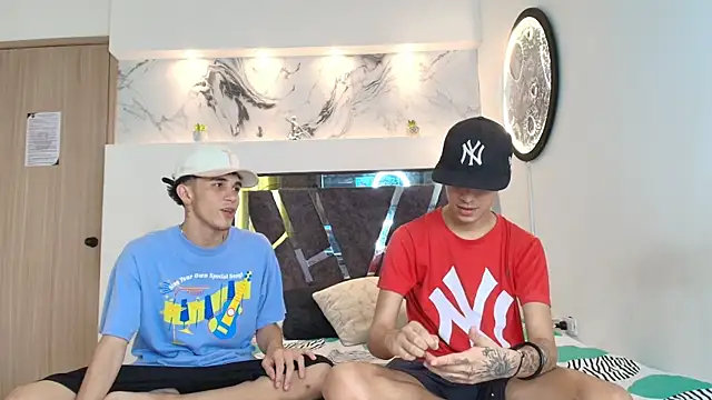 THREE GUYS HOT online show from September 15, 2025, 7:36 pm