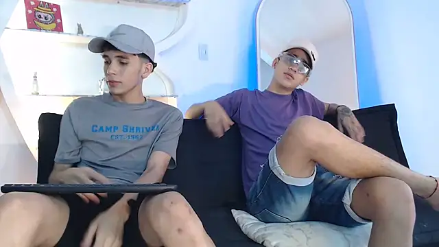 THREE GUYS HOT online show from September 14, 2025, 7:36 pm