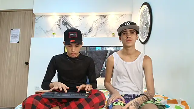 THREE GUYS HOT online show from September 8, 2025, 7:24 pm