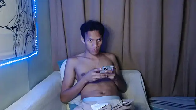 fantasy davidxx online show from September 26, 2025, 10:33 am