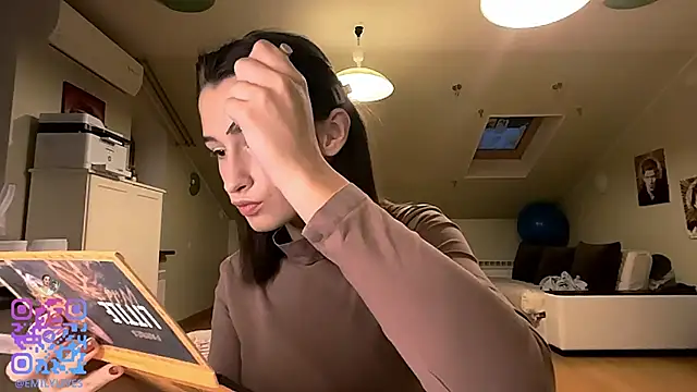 Snapshot of DarlineBrustera chatting on October 30, 2025, 2:36 pm DarlineBrustera online show from October 30, 2025, 2:36 pm