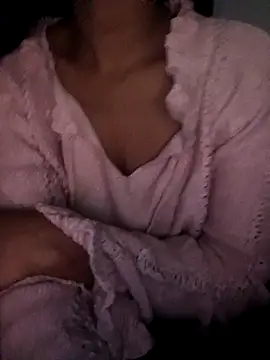 hotshreya69 online show from November 22, 2025, 5:56 pm