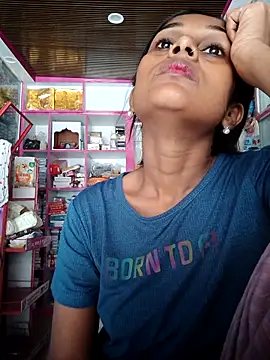 hotshreya69 online show from September 12, 2025, 8:25 am