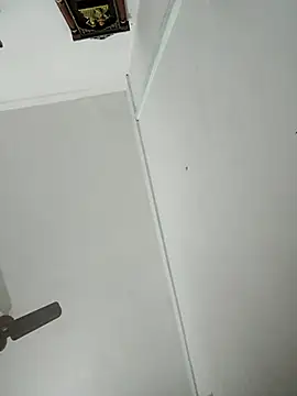 hotshreya69 online show from November 16, 2025, 8:46 pm