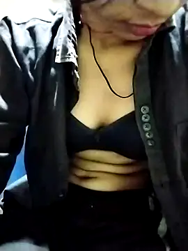 Snapshot of Ragini-Devi chatting on November 30, 2025, 4:19 pm Ragini-Devi online show from November 30, 2025, 4:19 pm