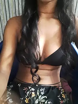 Snapshot of Ragini-Devi chatting on October 29, 2025, 4:39 pm Ragini-Devi online show from October 29, 2025, 4:39 pm