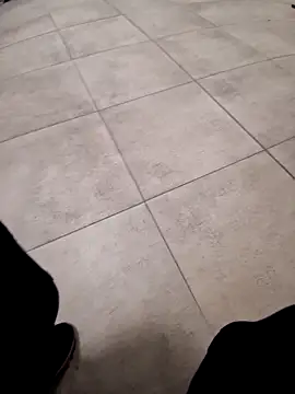 elisaelisa12 online show from February 15, 2026, 8:52 pm