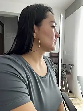 Rouse69  online show from September 18, 2025, 10:51 am