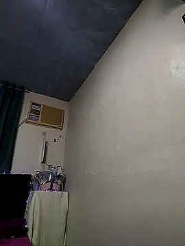 Snapshot of Sweet-shopia chatting on October 14, 2025, 3:56 pm Sweet-shopia online show from October 14, 2025, 3:56 pm