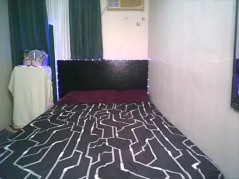 Snapshot of Sweet-shopia chatting on October 22, 2025, 11:42 am Sweet-shopia online show from October 22, 2025, 11:42 am