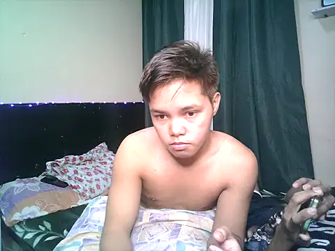 Snapshot of Sweet-shopia chatting on November 23, 2025, 6:01 am Sweet-shopia online show from November 23, 2025, 6:01 am