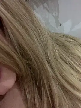 loirinhaszsp online show from April 16, 2026, 1:06 am