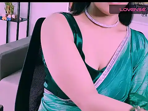 My Rose online show from September 20, 2025, 1:49 pm