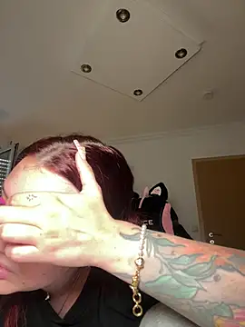 Snapshot of OliviaaFischer chatting on May 31, 2026, 2:12 pm OliviaaFischer online show from May 31, 2026, 2:12 pm