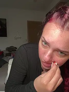 OliviaaFischer online show from February 13, 2026, 2:50 pm