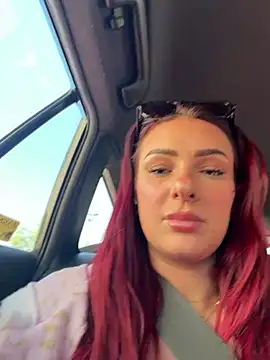 Snapshot of OliviaaFischer chatting on April 23, 2026, 11:38 am OliviaaFischer online show from April 23, 2026, 11:38 am