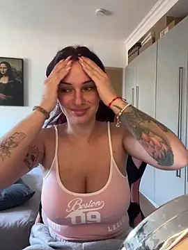 OliviaaFischer online show from March 7, 2026, 10:43 am